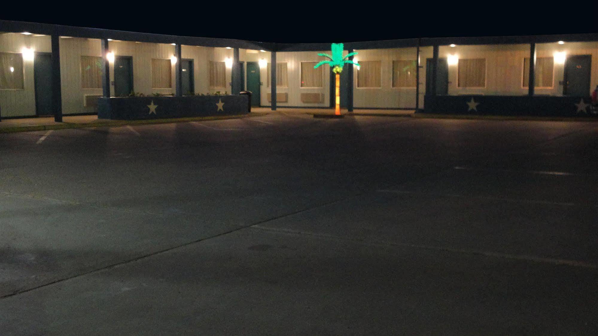 Sands Motel ダルハート エクステリア 写真
